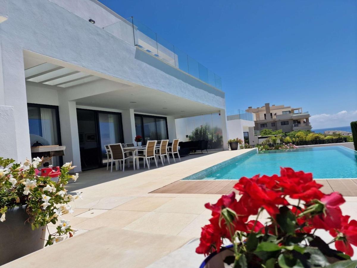 Villa With Sauna Heated Pool And Jardin