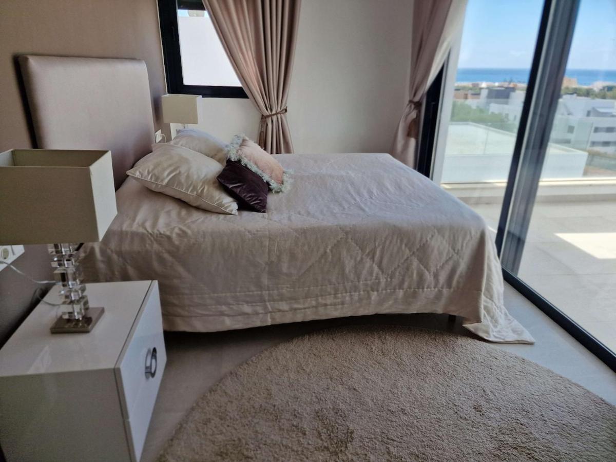 Villa With Sauna Heated Pool And Jardin